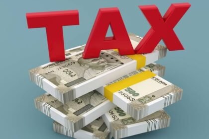 up:-करोड़ों-का-कारोबार.कमाई-लाखों-में-दिखाई,-चार-जिलों-में-राज्यकर-विभाग-का-छापा,-ग्राहकों-की-एंट्री-तक-जांची