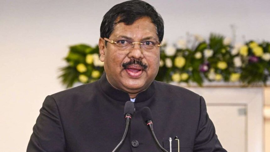 विष्णु-प्रतिमा-मामले-पर-दिए-गए-बयान-को-लेकर-cji-बीआर-गवई-का-जवाब,-कहा-सभी-धर्मों-का-सम्मान-करता-हूं