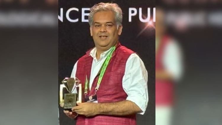 bhu:-बीएचयू-ट्रॉमा-सेंटर-को-मिला-डिजिटल-हेल्थ-इनोवेशन-अवॉर्ड,-प्रो.-सौरभ-सिंह-ने-लिया-ये-सम्मान