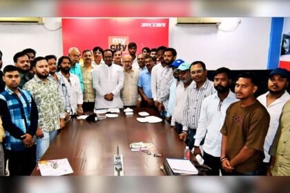 durga-visarjan-2025:-एनजीटी-व-सरकार-तय-करे-नियम,-फिर-गंगा-में-प्रतिमा-विसर्जन-की-दे-अनुमति