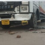 दाह-संस्कार-से-लौटते-समय-हादसा:-खड़े-ट्रेलर-से-टकराया-ऑटो,-तीन-माह-की-बच्ची-की-मौत,-छह-लोग-गंभीर-रूप-से-घायल