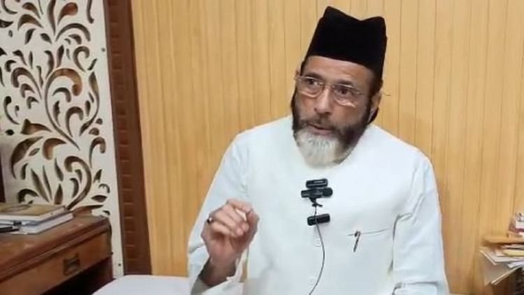 bareilly-news:-‘आने-वाले-समय-में-आजम-खान-से-कौम-और-मुल्क-को-होगा-फायदा’,-मौलाना-तौकीर-ने-दिया-बयान