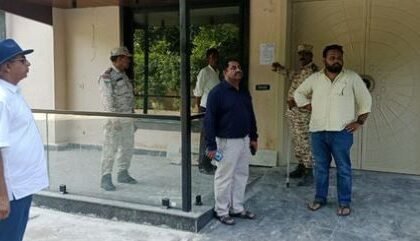 up:-कानून-का-डर-और-न-नियमों-की-परवाह…बिल्डर-ने-तोड़-दी-तीन-फ्लैटों-की-सील,-खरीदार-भी-फंस-गए