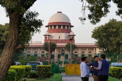 सुप्रीम-कोर्ट-ने-दिल्ली-ncr-में-ग्रीन-पटाखे-बनाने-की-दी-इजाजत,-एक-शर्त-भी-लगाई