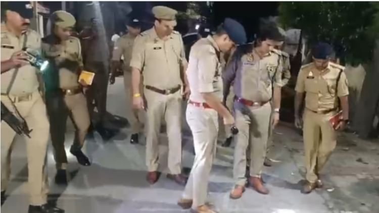 ‘लड़की-का-चक्कर-है’:-यूपी-में-युवकों-के-दो-गुटों-में-चाकूबाजी,-चाकू-लगने-से-एक-युवक-की-मौत,-एक-घायल