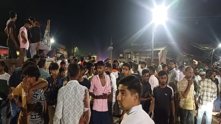 मूर्ति-विसर्जन-हादसा:-अवैध-खनन-में-गड्ढों-ने-ले-ली-न-जाने-कितनों-की-जान,-सोते-रहे-अधिकारी;-ये-बोले-ग्रामीण