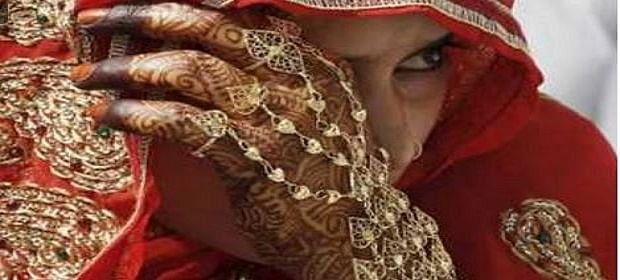 up:-शादी-की-पहली-रात…पत्नी-बोली-बर्बाद-हो-गई-जिंदगी,-फिर-ससुर-ने-दिया-घिनौना-ऑफर,-विरोध-करने-पर-बना-हैवान