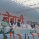 mulayam-singh-yadav:-नेताजी-की-तीसरी-पुण्यतिथि-पर-सैफई-में-उमड़ा-कुनबा,-भावुक-अखिलेश-यादव-ने-दी-श्रद्धांजलि