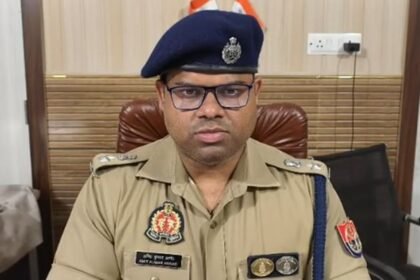 अमरोहा:-अवैध-खनन-कराने-में-मुनव्वरपुर-चौकी-इंचार्ज-समेत-छह-पुलिसकर्मी-निलंबित,-देहात-इंस्पेक्टर-लाइन-हाजिर