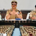 up-news:-त्योहारों-को-लेकर-वाराणसी-पुलिस-ने-कसी-कमर,-शहर-के-40-चौराहों-पर-लगेगी-दो-दो-दरोगा-की-ड्यूटी