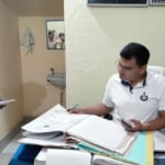 तस्वीरें:-सोनभद्र-के-एसपी-ने-दिखाए-तेवर,-रात-में-अचानक-पहुंचे-थाने;-लापरवाही-पर-एसओ-समेत-दो-को-किया-लाइन-हाजिर