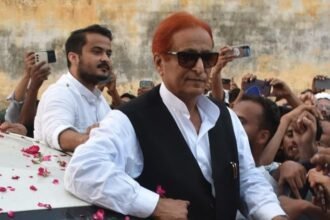 up:आजम-के-आवास-पर-तैनात-रहेंगे-पांच-पुलिसकर्मी-जबकि-तीन-साथ-रहेंगे,-वाई-श्रेणी-की-सुरक्षा-में-रहेंगे-सपा-नेता