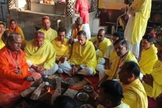 संत-प्रेमानंद-के-लिए-हुआ-यज्ञ:-बरेली-में-मुस्लिम-समुदाय-के-लोगों-ने-भी-दी-आहूति,-स्वास्थ्य-लाभ-की-कामना