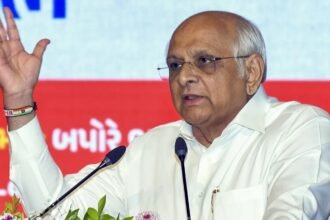 गुजरात-में-भाजपा-के-सभी-मंत्रियों-ने-दे-दिया-इस्तीफा,-जानें-क्यों-लिया-गया-ये-फैसला