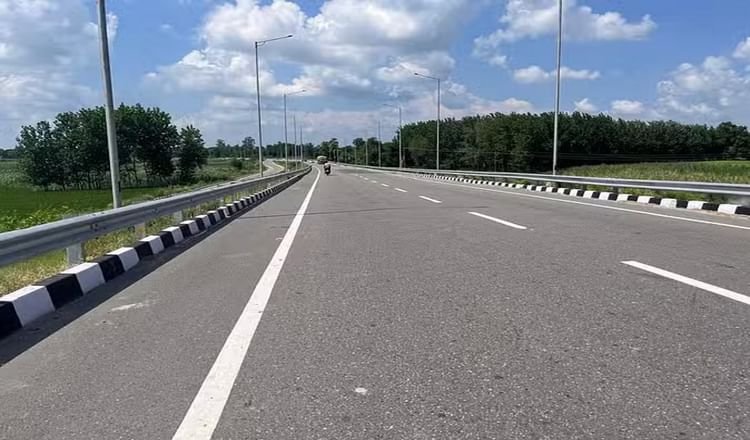 ग्रेटर-आगरा:-4,353-भूखंड-और-अंतरराष्ट्रीय-स्टेडियम…एडीए-की-सबसे-बड़ी-आवासीय-योजना,-ये-सुविधाएं-भी-मिलेंगी