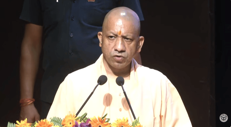 up:-सीएम-योगी-ने-खातों-में-भेजी-297-करोड़-की-छात्रवृत्ति,-बोले-पहले-चयन-प्रक्रिया-में-भेदभाव-होता-था
