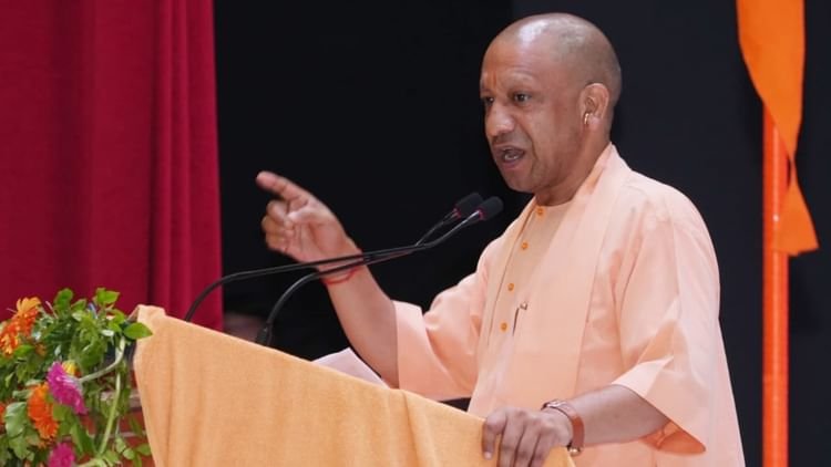 up:-‘हलाल-सर्टिफिकेशन-वाले-उत्पाद-न-खरीदें’,-सीएम-बोले-आतंकवाद-लव-जिहाद,-धर्मांतरण-के-लिए-इस-पैसे-का-इस्तेमाल