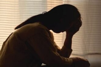 bareilly-news:-बिना-शादी-युवक-के-साथ-रह-रही-युवती-ने-फंदा-लगाकर-दी-जान,-सुसाइड-नोट-में-लिखी-ये-बातें