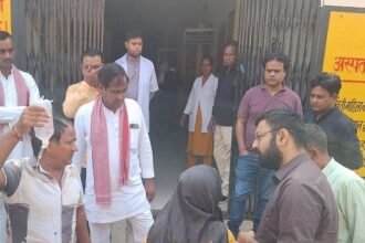 hathras-news:-मंदिर-पर-चढ़ाया-प्रसाद-खाने-से-महिला-की-मौत,-कई-बच्चे-और-पुरुष-आगरा-रेफर