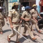 पंचायत-चुनाव-2026:-प्रधानी-के-लिए-वर्चस्व-की-जंग,-पुलिस-के-सामने-पथराव;-खदेड़ने-के-लिए-वर्दीवालों-ने-चलाई-लाठी
