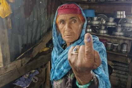 sir:-अधिकतर-लोगों-को-नहीं-देना-होगा-कोई-भी-डॉक्यूमेंट,-2003-की-वोटर-लिस्ट-से-लिंक-मिलते-ही-जुड़-जाएगा-नाम