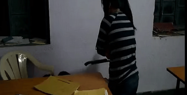 up:-बेटी-से-दुष्कर्म-के-झूठे-आरोप-में-फंसाया-पति,-पुलिस-जांच-में-खुल-गई-पोल;-कोर्ट-से-हुआ-बरी