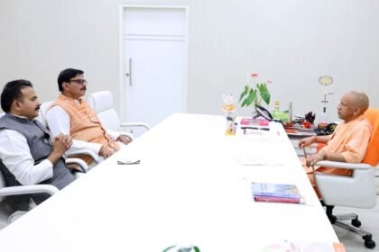 up:-अग्निवीर-योजना-का-विरोध-करने-के-दौरान-दर्ज-मुकदमे-वापस-लेने-की-मांग,-भाजपा-विधायक-ने-सीएम-से-की-मुलाकात