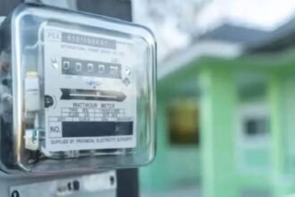 मकान-मालिक-बेच-रहे-बिजली:-किरायेदारों-को-लग-रहा-बड़ा-झटका,-आठ-से-10-रुपये-प्रति-यूनिट-मिल-रही