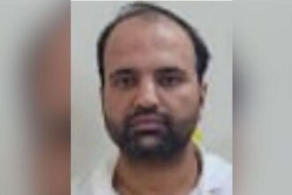 लखनऊ:-खुद-को-irs-अधिकारी-बताकर-मुख्यमंत्री-के-कमरे-तक-पहुंचा-जालसाज,-हुआ-गिरफ्तार,-जानें-मामला