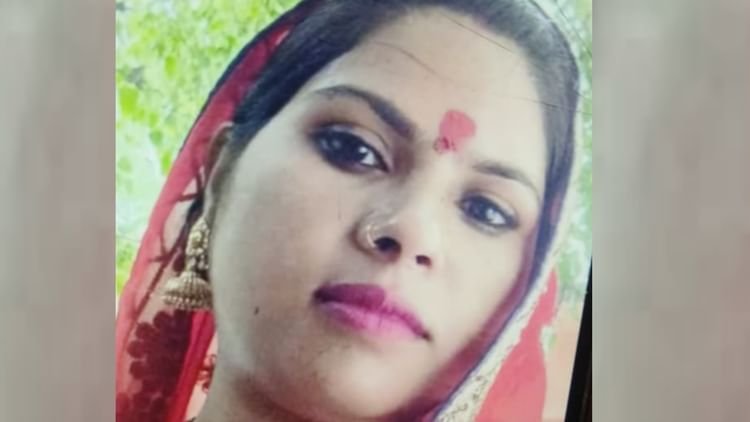 lucknow:-पति-की-हत्या-के-आरोप-में-जेल-जा-चुकी-महिला-की-हत्या,-झाड़ियों-में-मिला-शव,-टैटू-मोबाइल-से-हुई-शिनाख्त