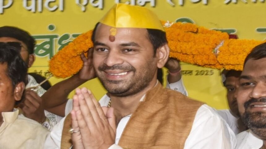 “मुझे-पूरा-विश्वास-है-और-मेरे-माता-पिता-का…”,-बोले-तेज-प्रताप-यादव,-जानें-तेजस्वी-के-लिए-क्या-कहा?