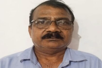 bareilly-news:-छेड़खानी-के-आरोपी-रेलकर्मी-ने-थाने-में-इंस्पेक्टर-पर-किया-हमला,-वर्दी-फाड़ी;-रिपोर्ट-दर्ज