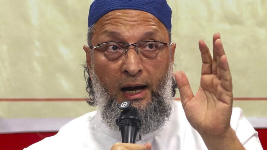 ”जो-चप्पल-उतरवाकर-घर-में-देते-हैं-एंट्री,-उनपर-भरोसा-ना-करें-मुसलमान”,-बिना-नाम-लिए-ओवैसी-ने-की-अपील