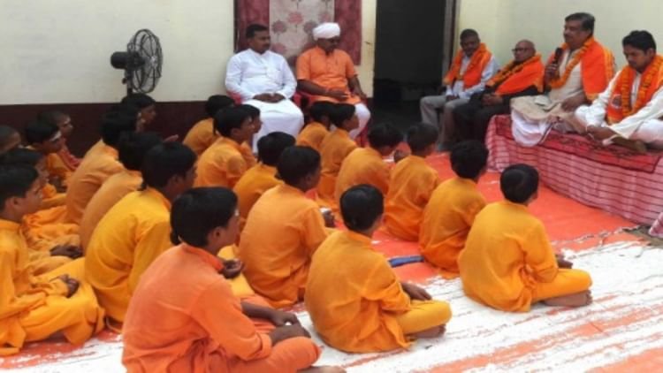 up:-ठंडे-बस्ते-में-गई-प्रदेश-में-राजकीय-संस्कृत-विद्यालय-की-योजना,-दो-संस्थान-खुलने-के-बाद-नहीं-खुल-सका-तीसरा