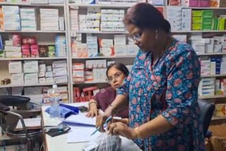 kanpur:-पांच-फर्मों-पर-खाद्य-सुरक्षा-एवं-औषधि-प्रशासन-का-छापा,-7.50-करोड़-की-नशीली-दवाएं-बरामद