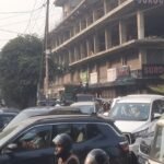 agra-news:-रोक-के-बाद-भी-एमजी-रोड-पर-दाैड़े-ई-रिक्शा-और-ऑटो,-दो-घंटे-जाम;-रेंग-रेंग-कर-चला-ट्रैफिक