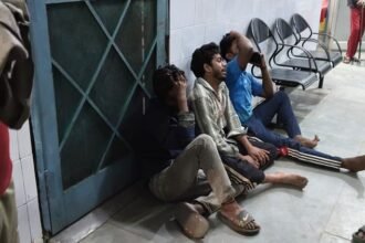 मुरादाबाद:-बेटी-की-डोली-उठने-से-पहले-उठीं-बहनोई-और-दामाद-की-अर्थी,-गुस्साए-लोगों-ने-सीएचसी-में-की-तोड़फोड़