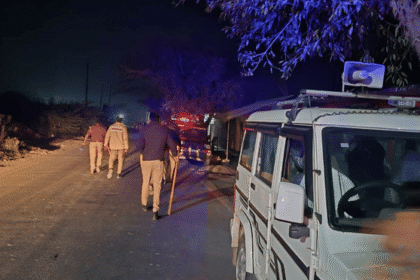 up:-एटा-में-डायल-112-टीम-पर-पथराव…ग्रामीणों-ने-तोड़ी-पुलिस-वैन,-दो-पुलिसकर्मी-घायल;-हिरासत-में-छह-आरोपी