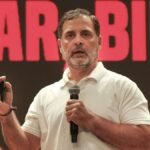 राहुल-गांधी-के-खिलाफ-पूर्व-जजों-नौकरशाहों-ने-खोला-मोर्चा,-ec-पर-सवाल-उठाने-के-लिए-लगाई-फटकार