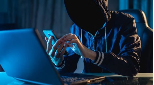 up:-मथुरा-के-पोशाक-कारोबारी-को-मिला-2.65-लाख-रुपये-का-ऑर्डर,-फिर-जिस-तरह-हुई-ठगी…सोच-भी-नहीं-सकते