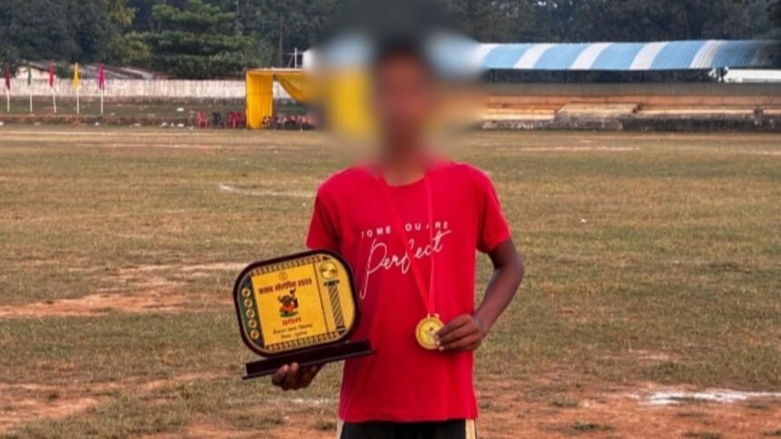 मैदान-में-फुटबॉल-खेलते-समय-12-साल-के-बच्चे-को-आया-हार्ट-अटैक,-हो-गई-मौत,-परिवार-में-पसरा-मातम