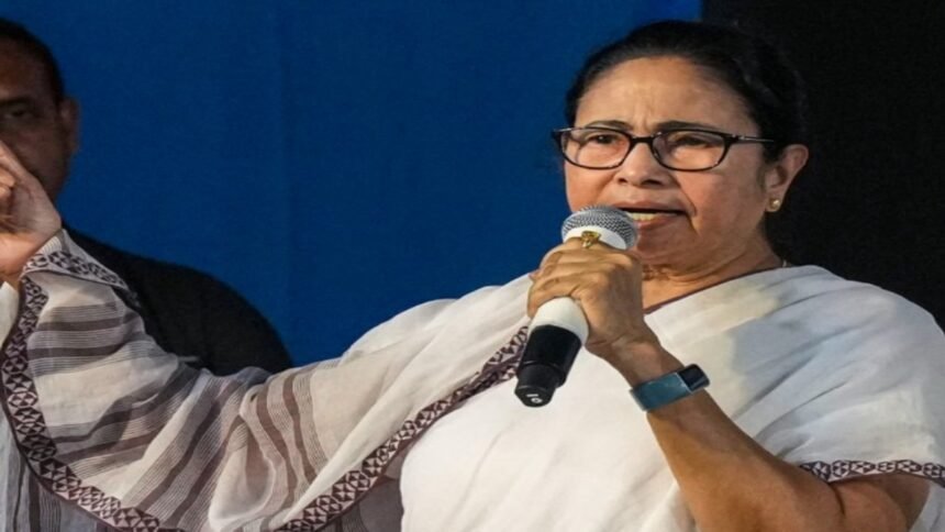‘हमारे-बंगाल-पर-आघात-किया-तो-पूरा-भारत-हिला-दूंगी,-याद-रखना…’-ममता-बनर्जी-की-खुलेआम-धमकी