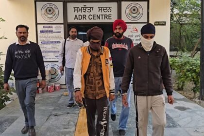 पंजाब-के-फाजिल्का-में-बड़ी-साजिश-नाकाम,-दो-हैंड-ग्रेनेड-और-पिस्तौल-बरामद;-ड्रोन-के-जरिए-पाकिस्तान-से-आया-था