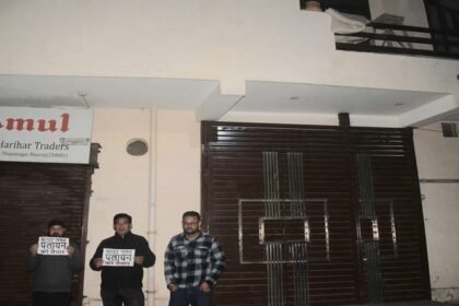 meerut:-थापरनगर-में-शाहिद-ने-खरीदा-मकान,-हिंदू-परिवारों-ने-लगाए-‘घर-बिकाऊ’-के-पोस्टर,-पुलिस-ने-लगवाया-ताला