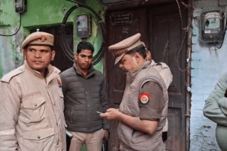 दिल्ली-ब्लास्ट:-लखनऊ-में-डॉ.-शाहीन-के-घर-पर-एनआईए-की-छापेमारी,-देश-भर-में-आठ-जगहों-पर-मारा-छापा