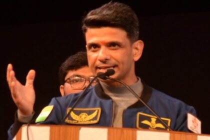 shubhanshu-shukla:-अलीगढ़-आए-शुभांशु,-बोले-अंतरिक्ष-में-जब-जब-डर-लगा-तो-पढ़ी-हनुमान-चालीसा