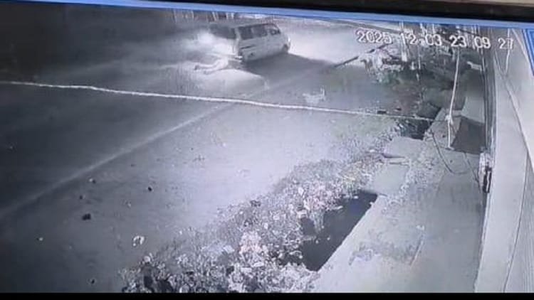 up:-शादी-में-मौत-का-तांडव…कार-ने-दूल्हे-के-ताऊ,-चाचा-और-मौसा-को-कुचला,-मौत-का-भयानक-cctv-फुटेज-आया-सामने