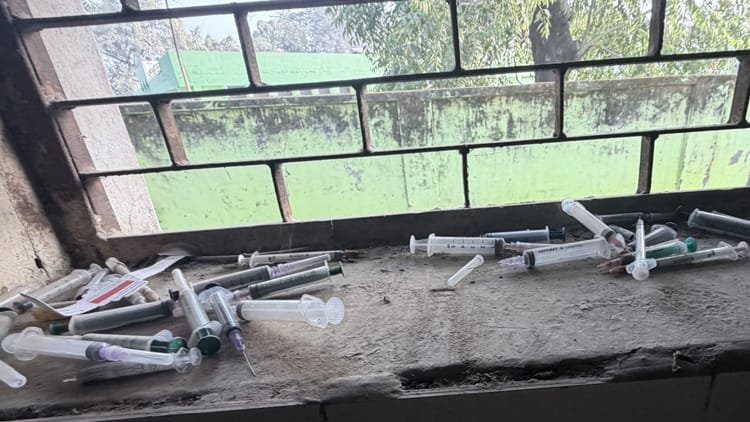 bareilly-news:-स्टेडियम-के-शौचालय-में-मिलीं-सिरिंज-और-इंजेक्शन-की-खाली-वॉयल,-खेल-स्पर्धा-में-डोपिंग-की-आशंका