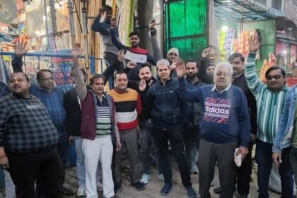 bareilly-news:-भाजपा-नेता-के-खिलाफ-रिपोर्ट-दर्ज-होने-से-गरमाई-राजनीति,-बाजार-बंद-करेंगे-व्यापारी