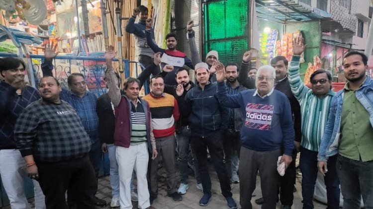 bareilly-news:-भाजपा-नेता-के-खिलाफ-रिपोर्ट-दर्ज-होने-से-गरमाई-राजनीति,-बाजार-बंद-करेंगे-व्यापारी